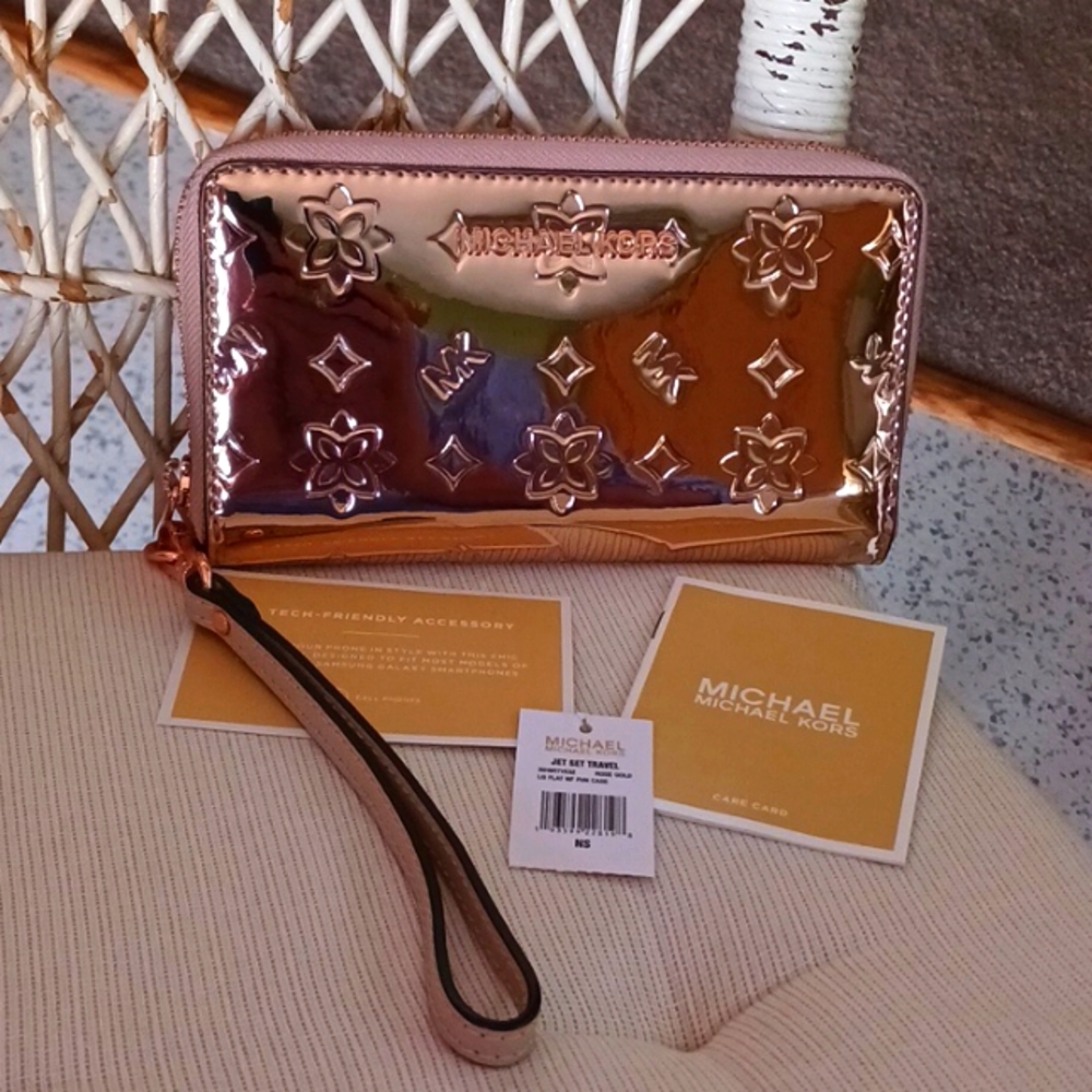 Michael Kors~Rose Gold Wallet, Wristlet, Phone Case